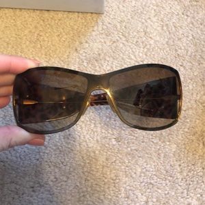 Dolce & Gabbana Sunglasses style DG 2019